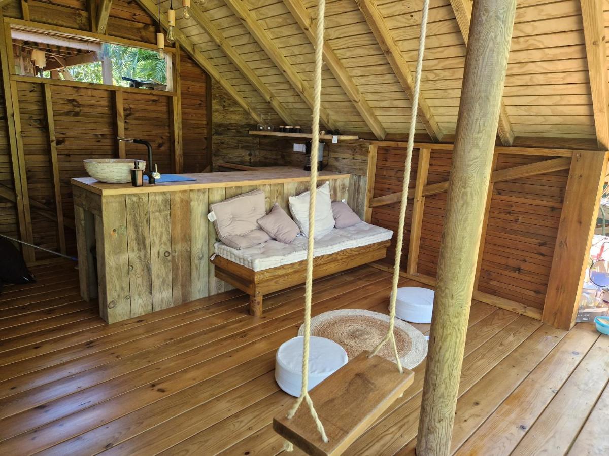 Pura Vida Lodge Cabane Perchee Sainte-Rose Exterior foto